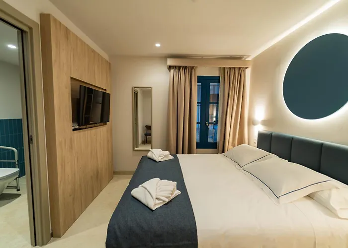 Отель San Lorenzo Boutique Catedral 3*
